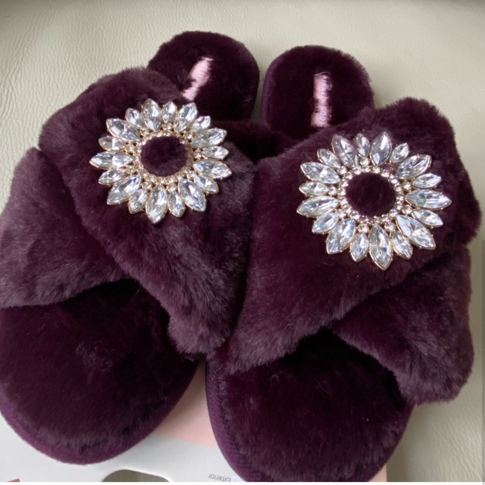 NWT Thalia Sodi Purple Plush Slippers with Rhinestone Medallions, size 9 or 10